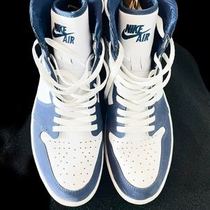 JORDAN 1 retro High White / Navy